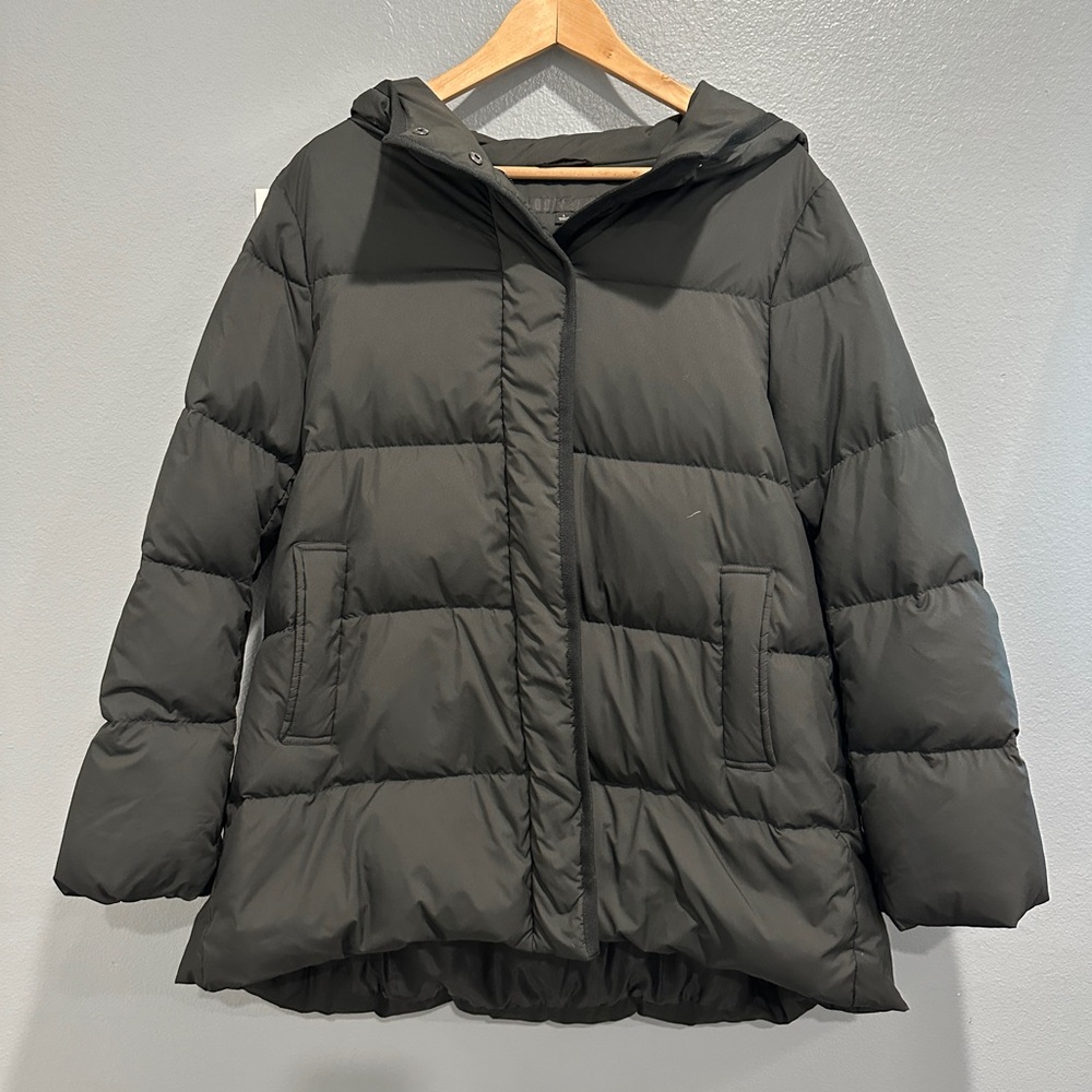 Uniqlo Women's Dark Gray Puffer Jacket